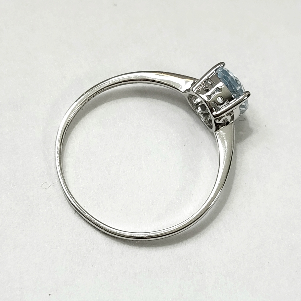 1.25 ctw Blue Topaz Oval Solitaire Sterling SILVER Ring NEW - Picture 7 of 11